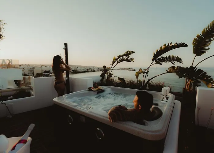 מלון דירות Kahlua Sea View - Adults Only הרסוניסוס