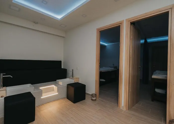 מלון דירות Kahlua Sea View - Adults Only