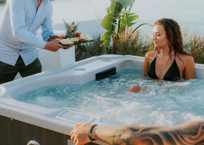 Kahlua Sea View - Adults Only מלון דירות הרסוניסוס