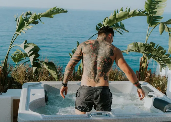 מלון דירות Kahlua Sea View - Adults Only הרסוניסוס